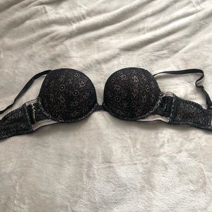 Victoria’s Secret Very Sexy push up bra